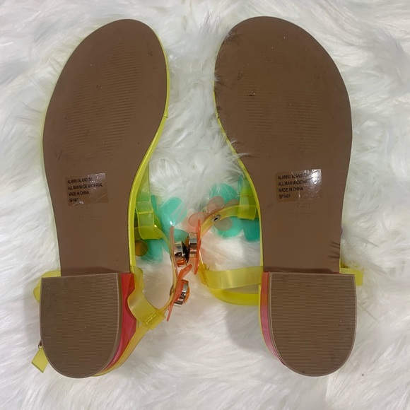 Betty Johnson Jelly Sandals! - Picture 4 of 5